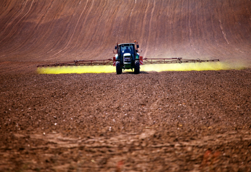 <h1>Földindulás</h1>-